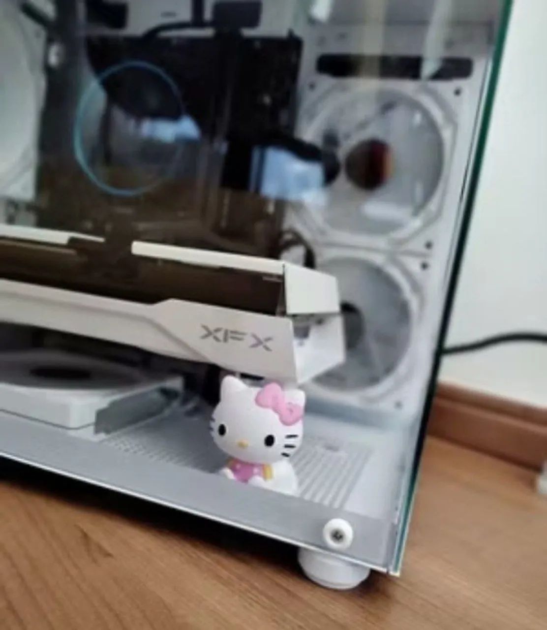 Suporte ajustável para GPU Hello Kitty 3D - Foto 4