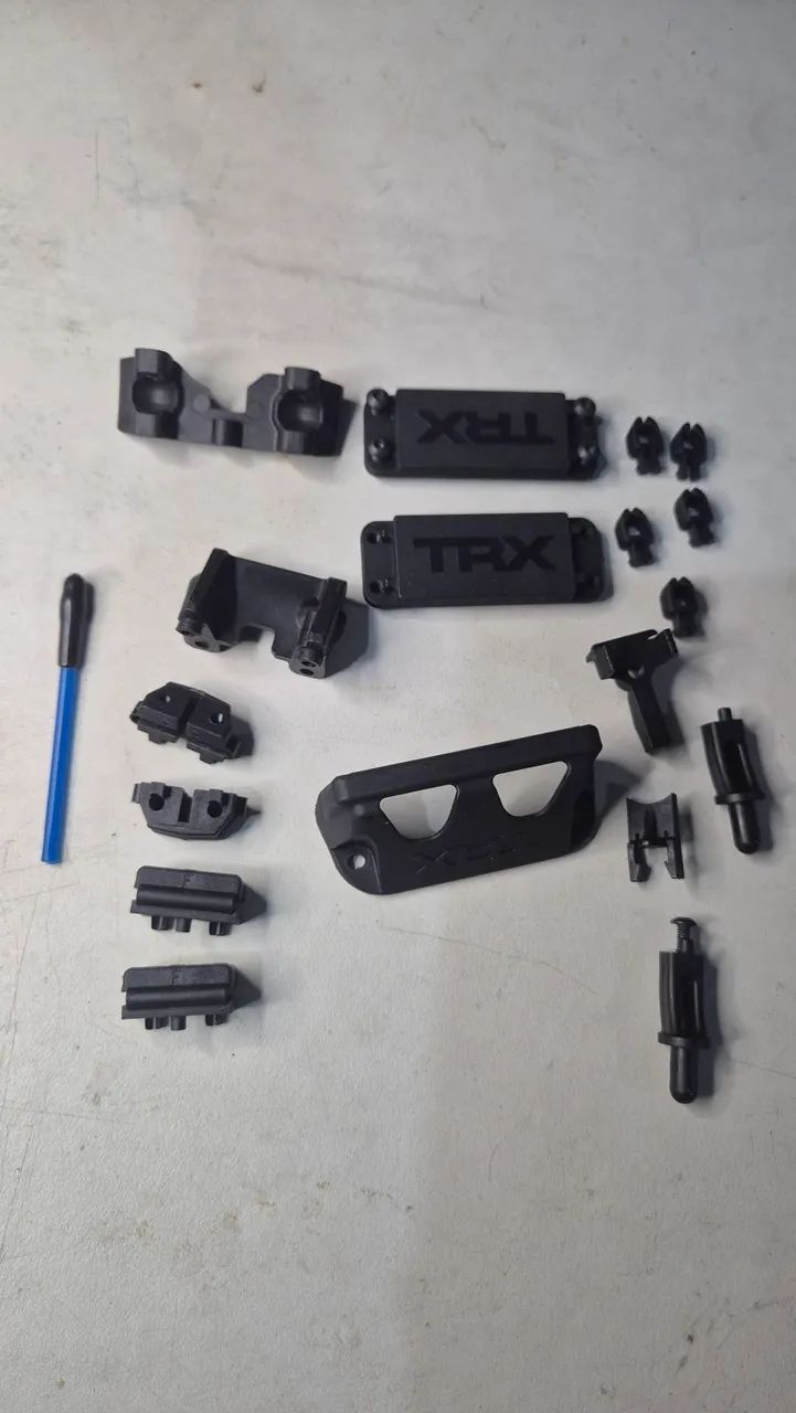 Rc Automodelo Traxxas Partes Plásticas Revo Erevo Slayer etc...