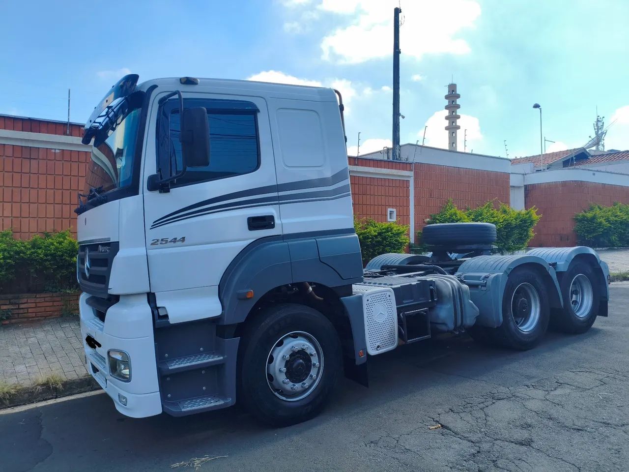 MB Axor 2544 ano 2012