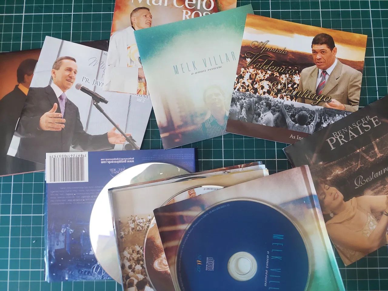 KIT COM 6 CDs RELIGIOSOS - DIVERSOS ARTISTAS - Foto 2