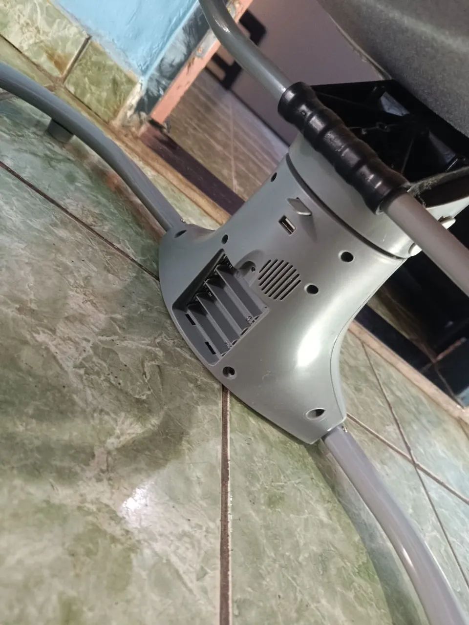 Cadeira De Balanço Para Bebê Automática Techno 8104 Mastela Com Bluetooth Cinza - Foto 4