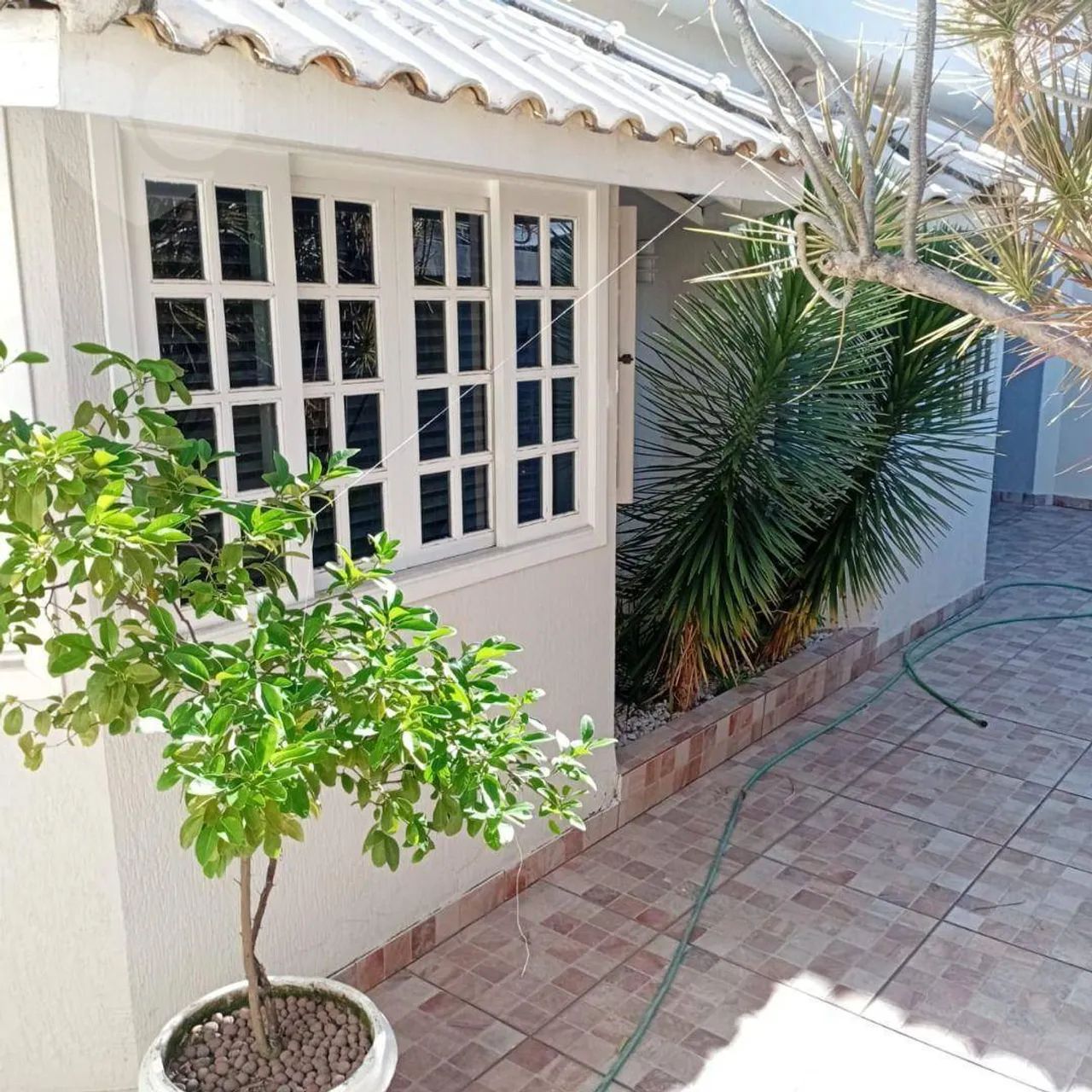 Casa com 3 quartos, piscina e área gourmet