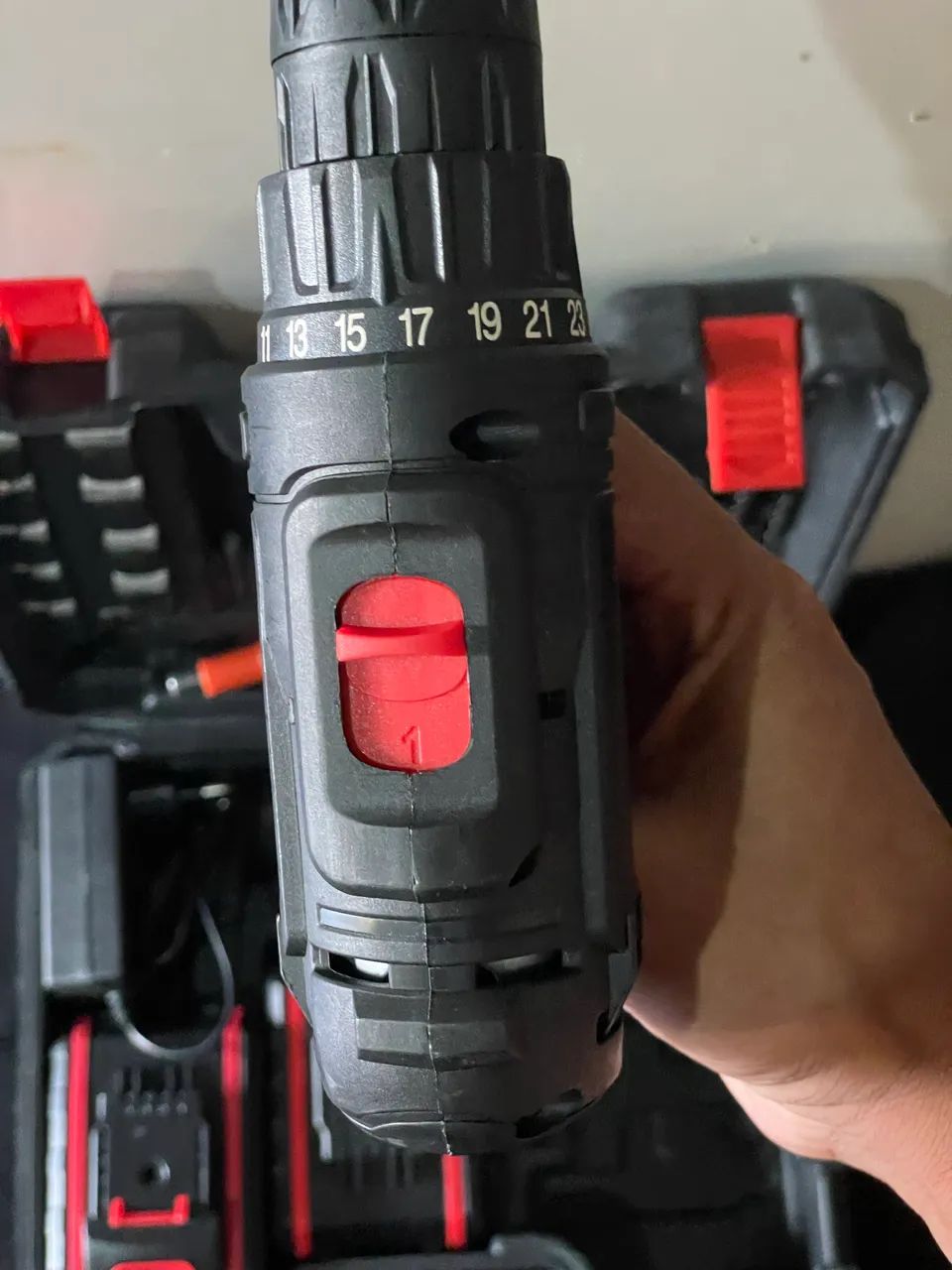 Furadeira e parafusadeira nova 21v - Foto 5