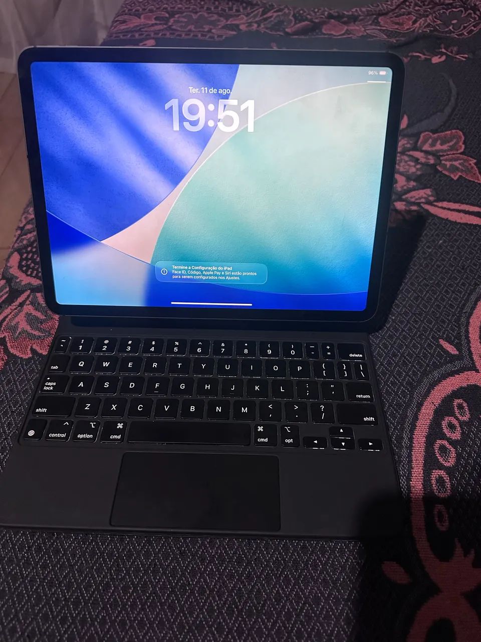 Vendo iPad 11 pro (3ª geração) acompanha teclado original da Apple  - Foto 2