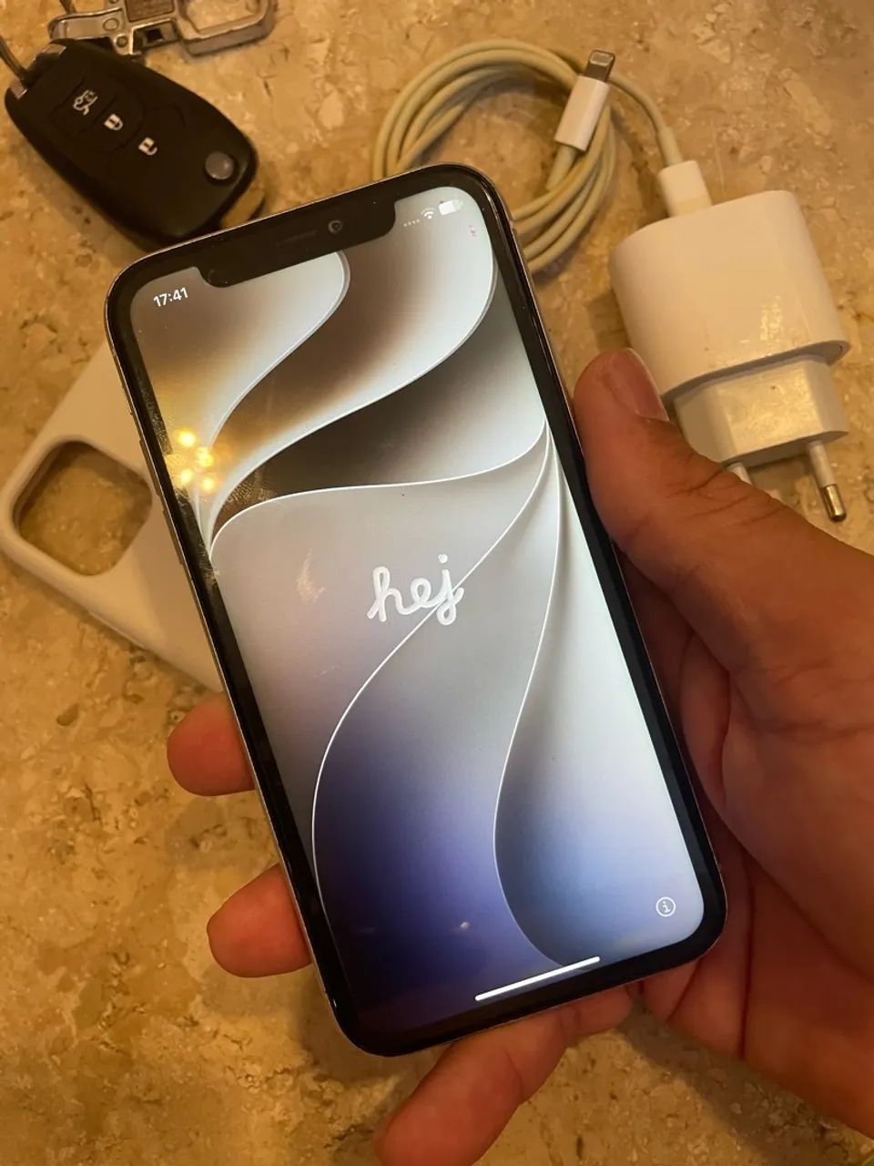 IPHONE 11 64GB BRANCO PÉROLA FUNCIONA PERFEITAMENTE  - Foto 3