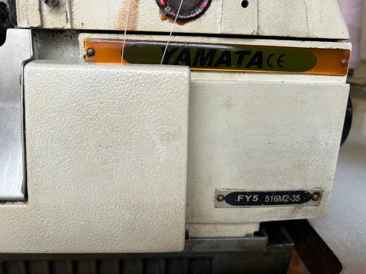 Máquina Industrial Interlock Yamata FY5 - Foto 2