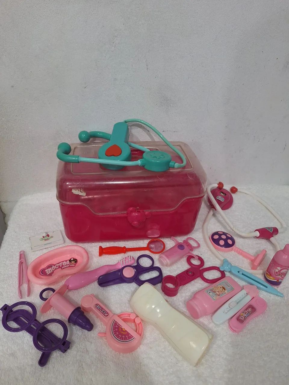 Maleta médica de brinquedo