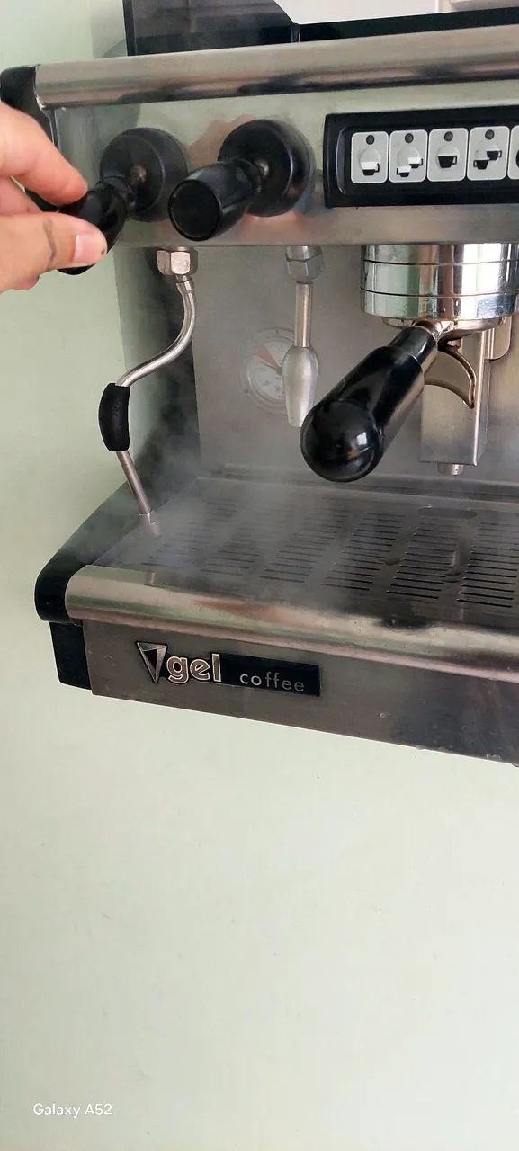 Máquina de café +moedor de café + espremedor de laranja tudo profissional  - Foto 5