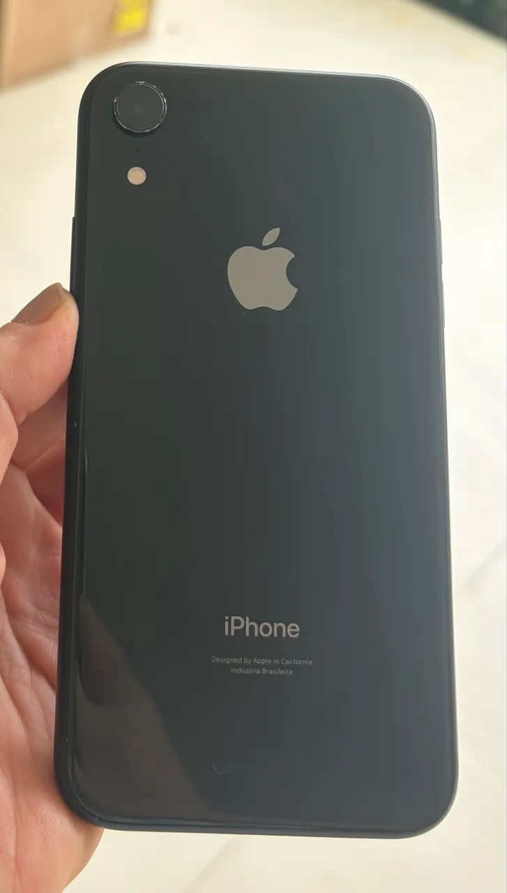 iPhone XR 64 gb CONSERVADO e fone original 