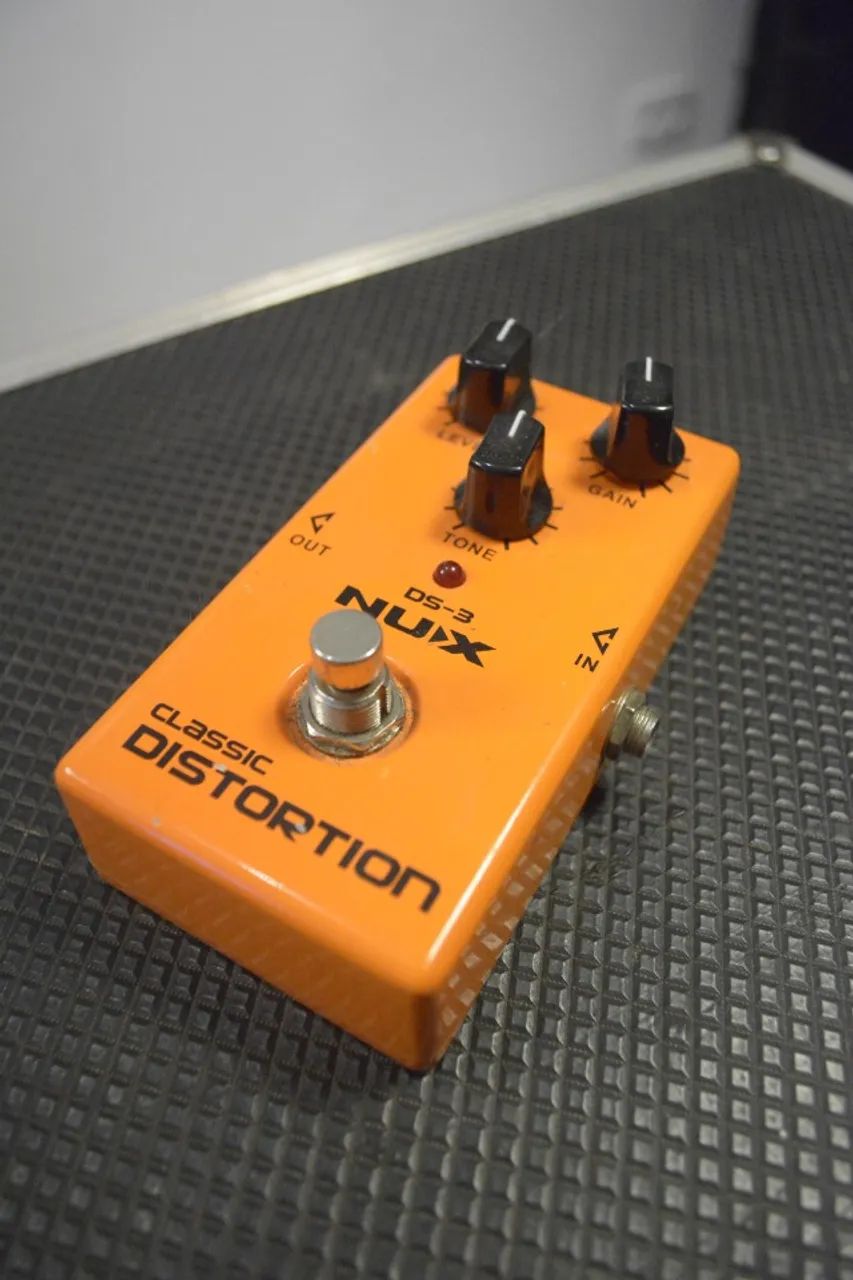 Pedal Classic Distortion NUX DS-3 - Foto 2