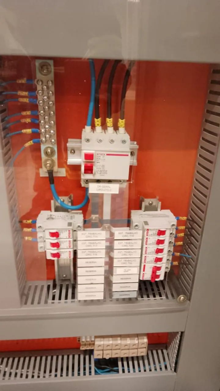 Eletricista  - Foto 2