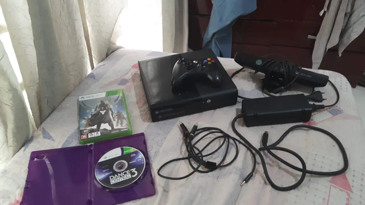 Xbox 360 com Kinect 