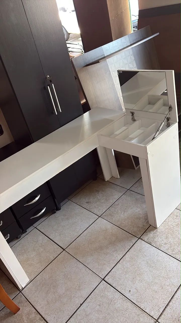 Escrivaninha  - Foto 2