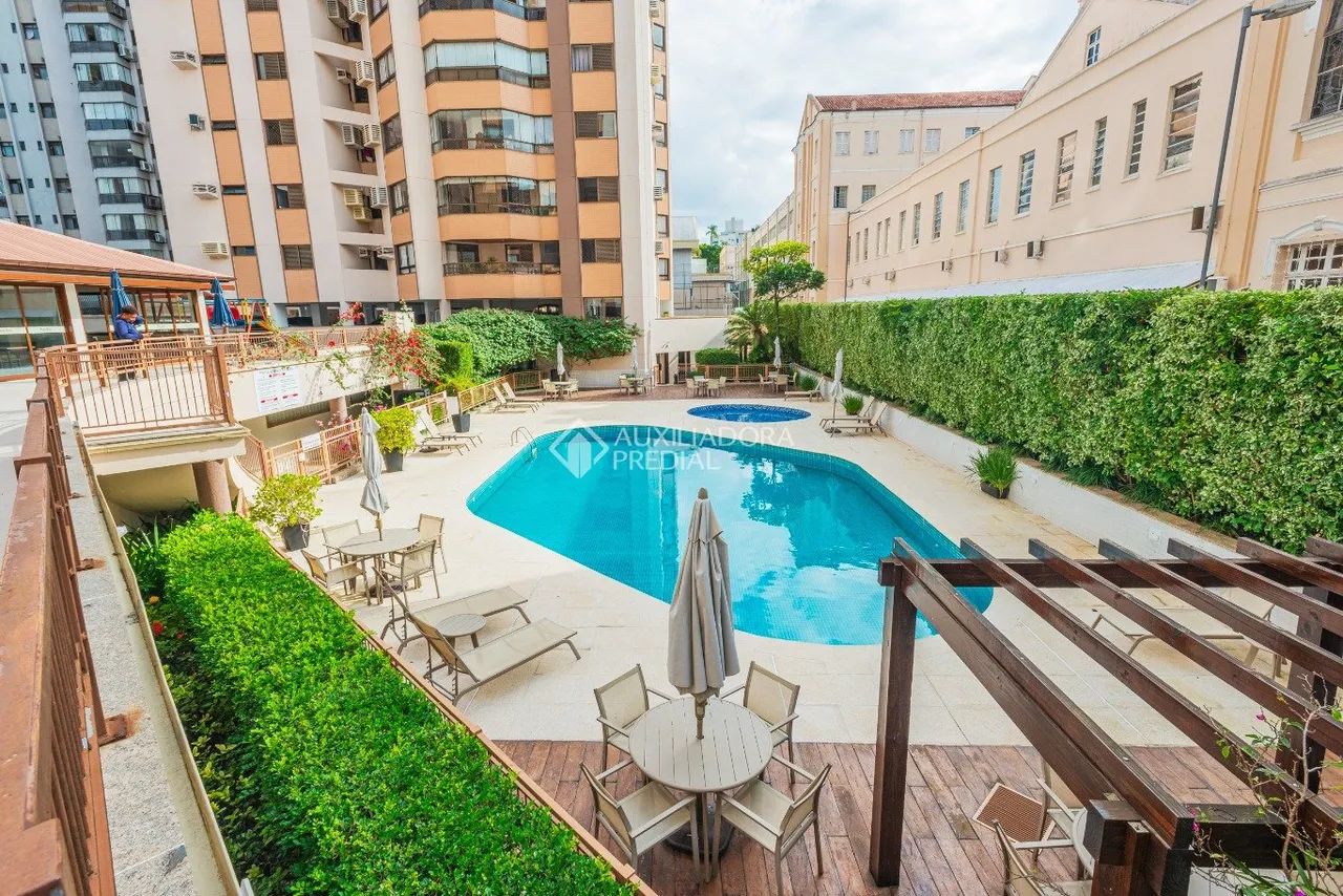 Cobertura à venda no Centro com 5 dormitórios e 270 m² de área útil disponível - Foto 3