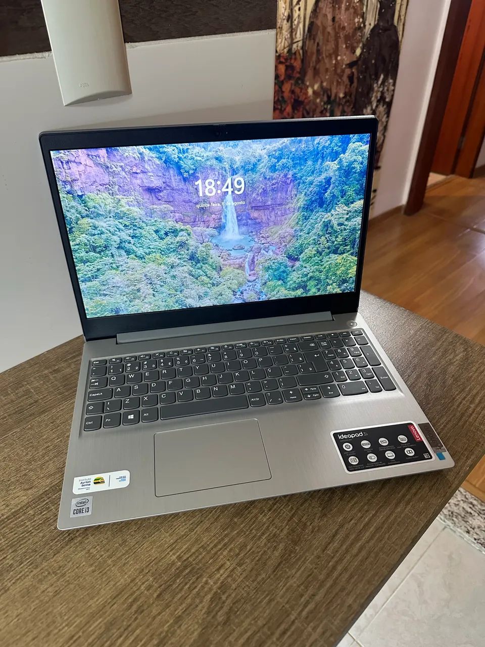 Vendo notebook novo 