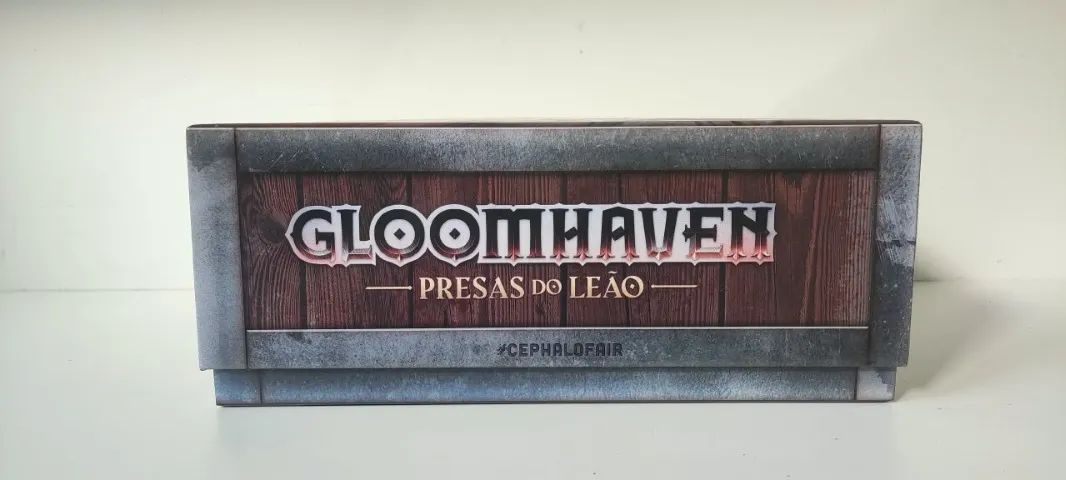 GLOOMHAVEN ? JOGO DE TABULEIRO | SEMINOVO