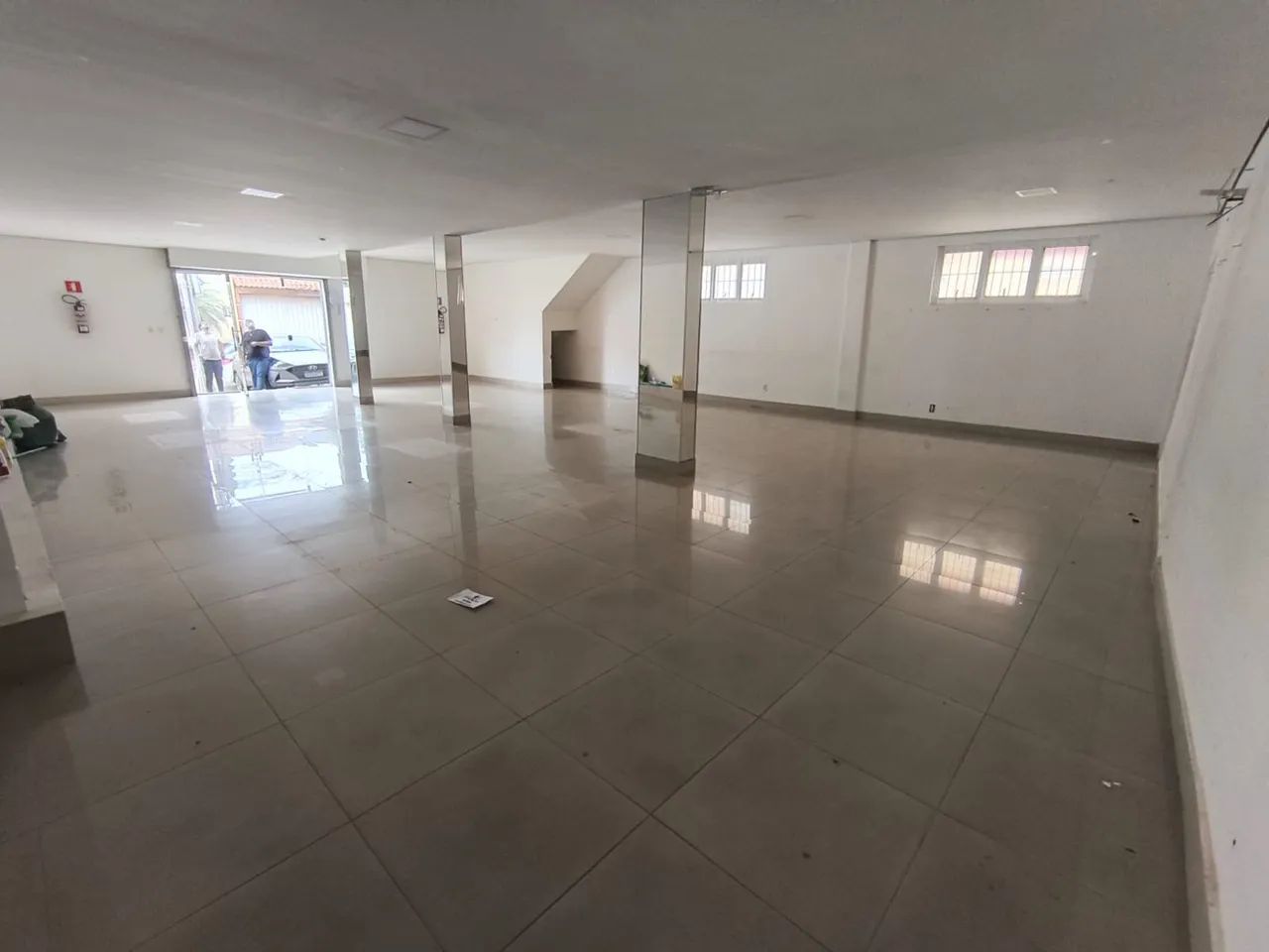 Salão Comercial 190 metros - Próx Centro. 