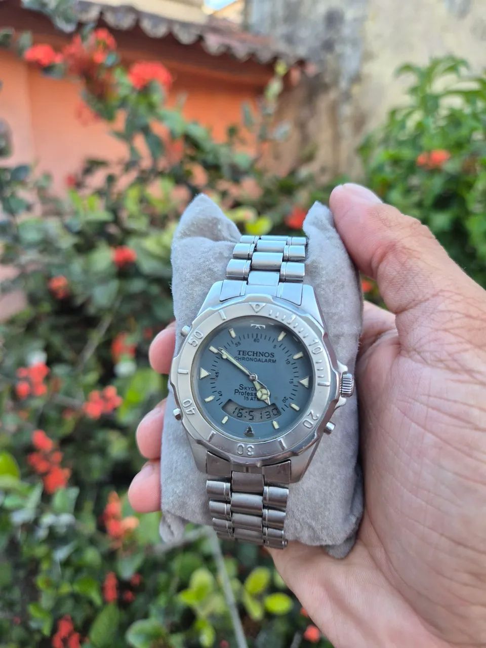 Technos skydiver anos 90 impecável 