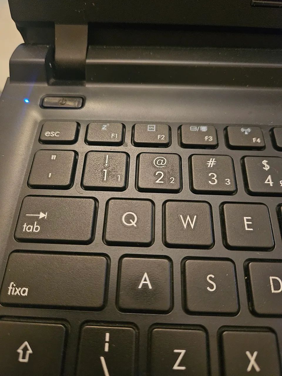 Vendo notbook  win ultra thin cq3330 - Foto 5