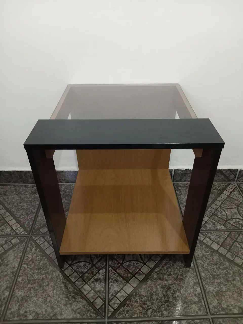 Mesinha de canto tampo de vidro  - Foto 4