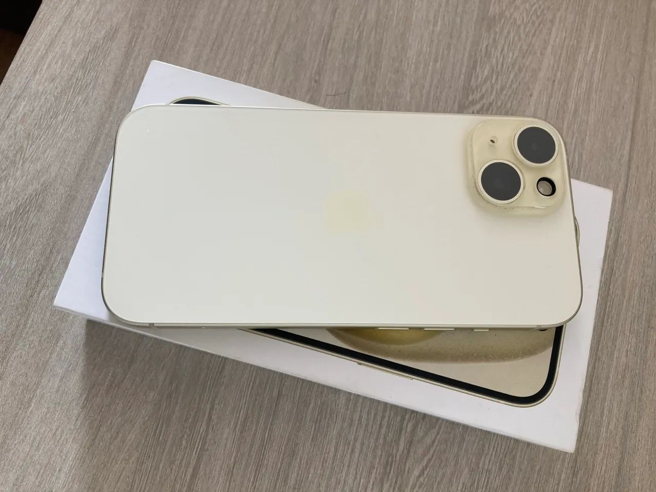 iPhone 15 amarelo 128 gb