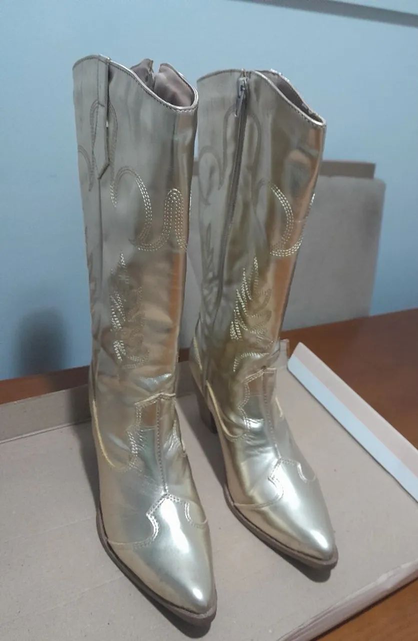 BOTA TEXANA DOURADA N°35 - Foto 2