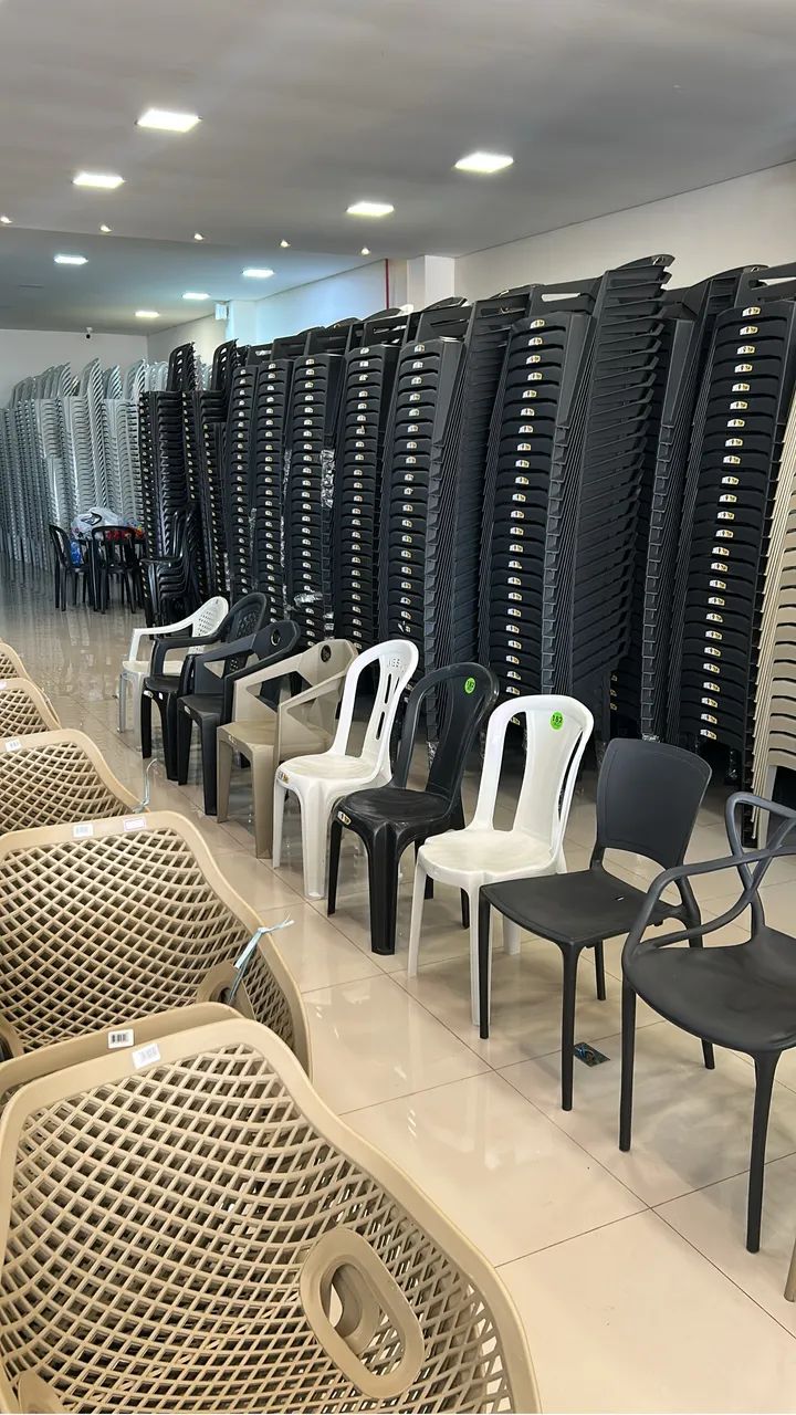 Cadeiras mesas diversos modelo novidade 
