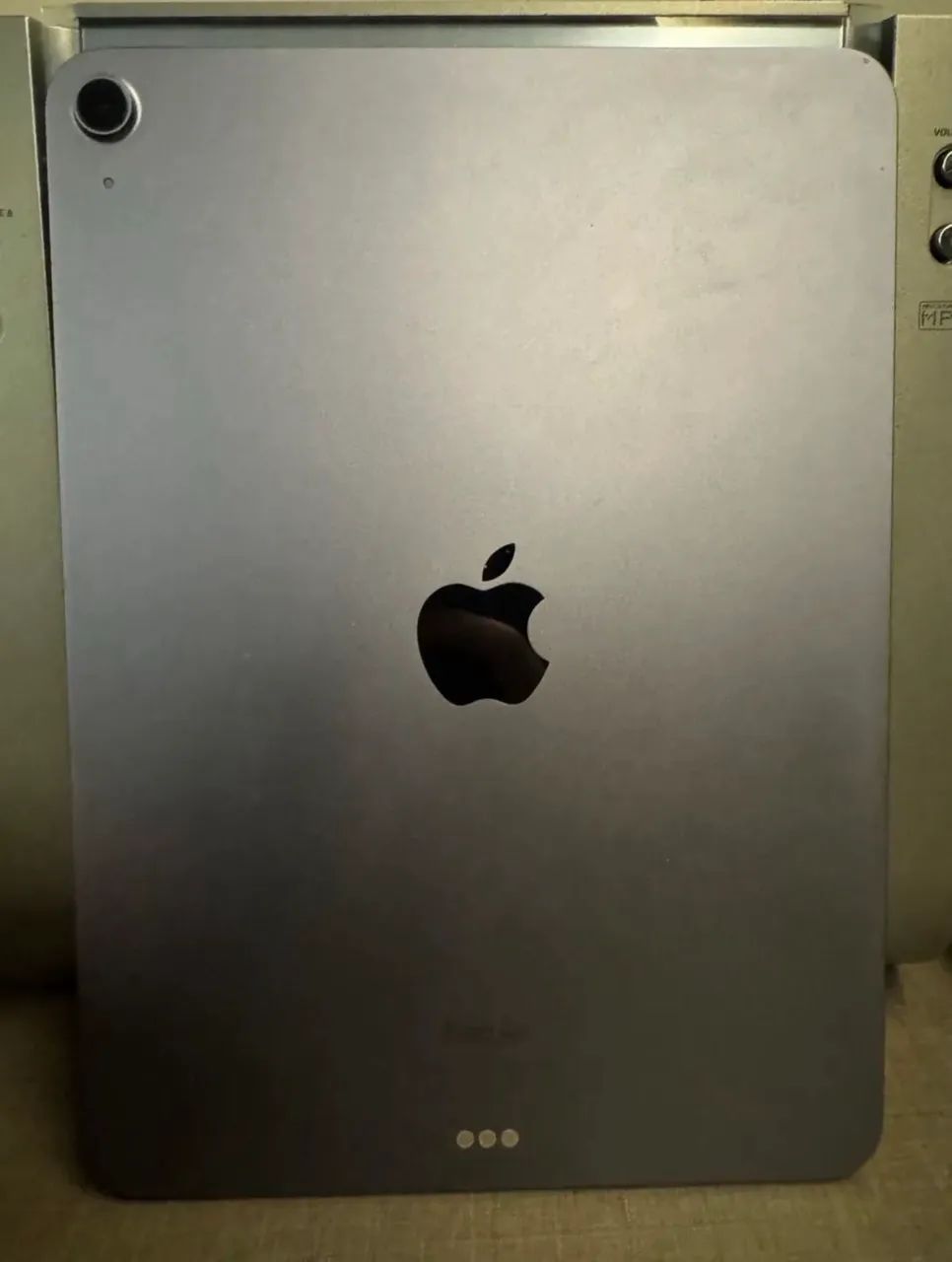 iPad Air 5 (M1) lilás 256gb com Apple Pencil Pro original