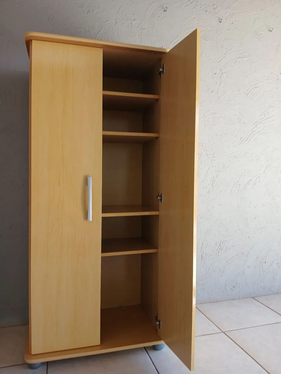 Armário guarda roupa multiuso bom estado! - Foto 3