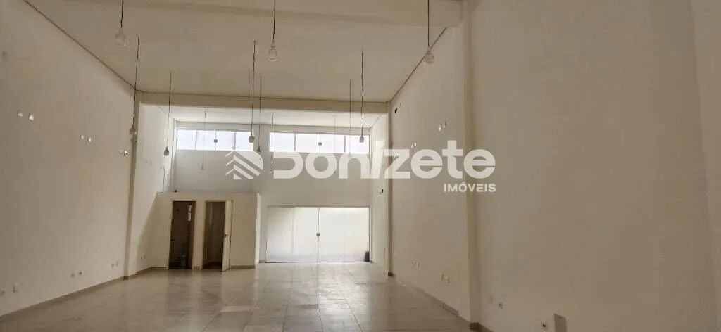 Salão Comercial Frente de 180 m² na Vila Gilda, Santo André  2 Vagas
