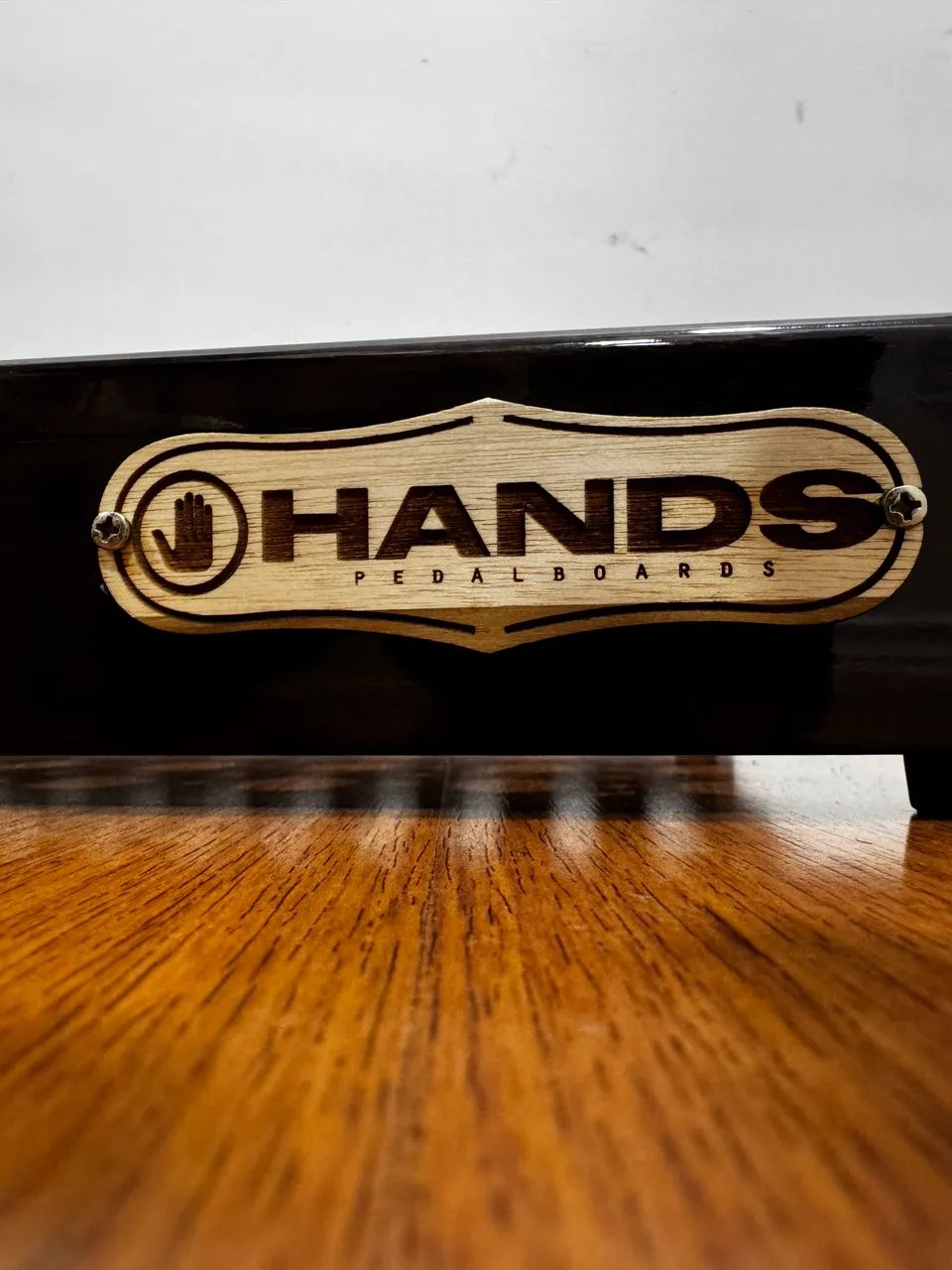 Pedalboard Hands