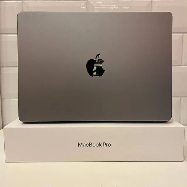 MacBook Pro M1 Pro - 16Gb Ram - 512Gb SSD - A2442 - Notebooks