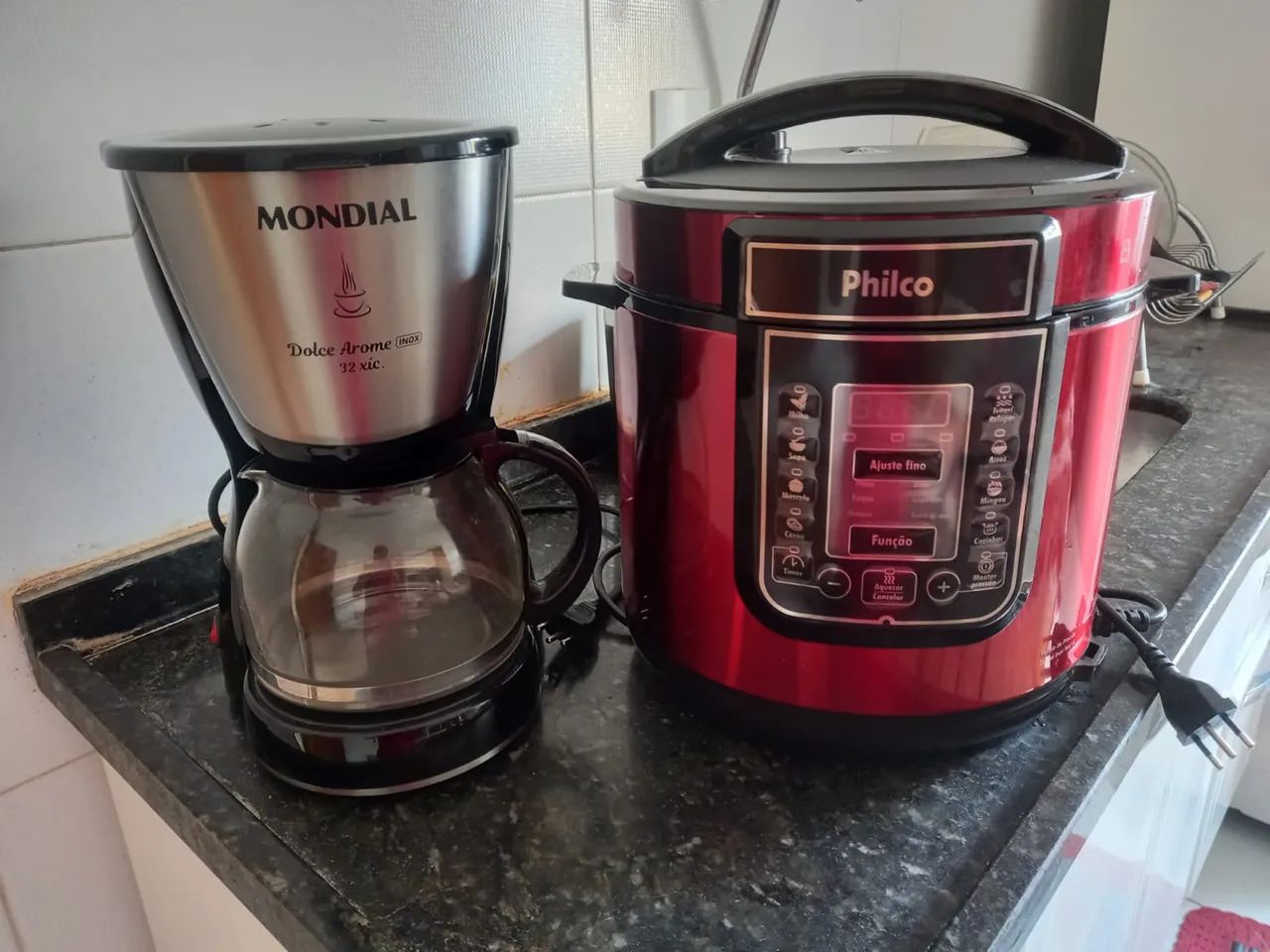 Vende-se Panela elétrica e cafeteira 