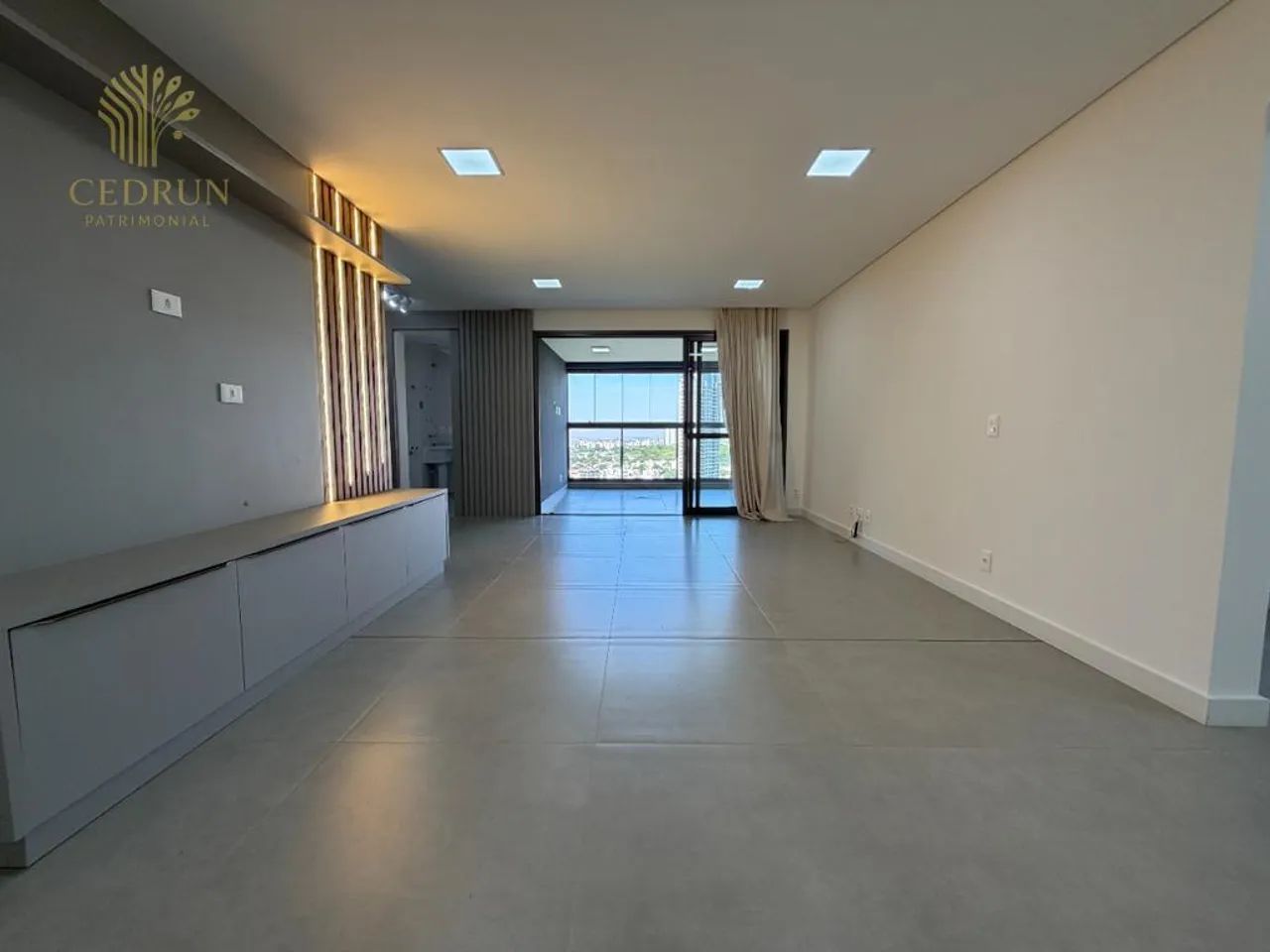 Apartamento para alugar em Maringá, Zona 03, com 3 quartos, com 119 m², Edifício Serenity - Foto 2