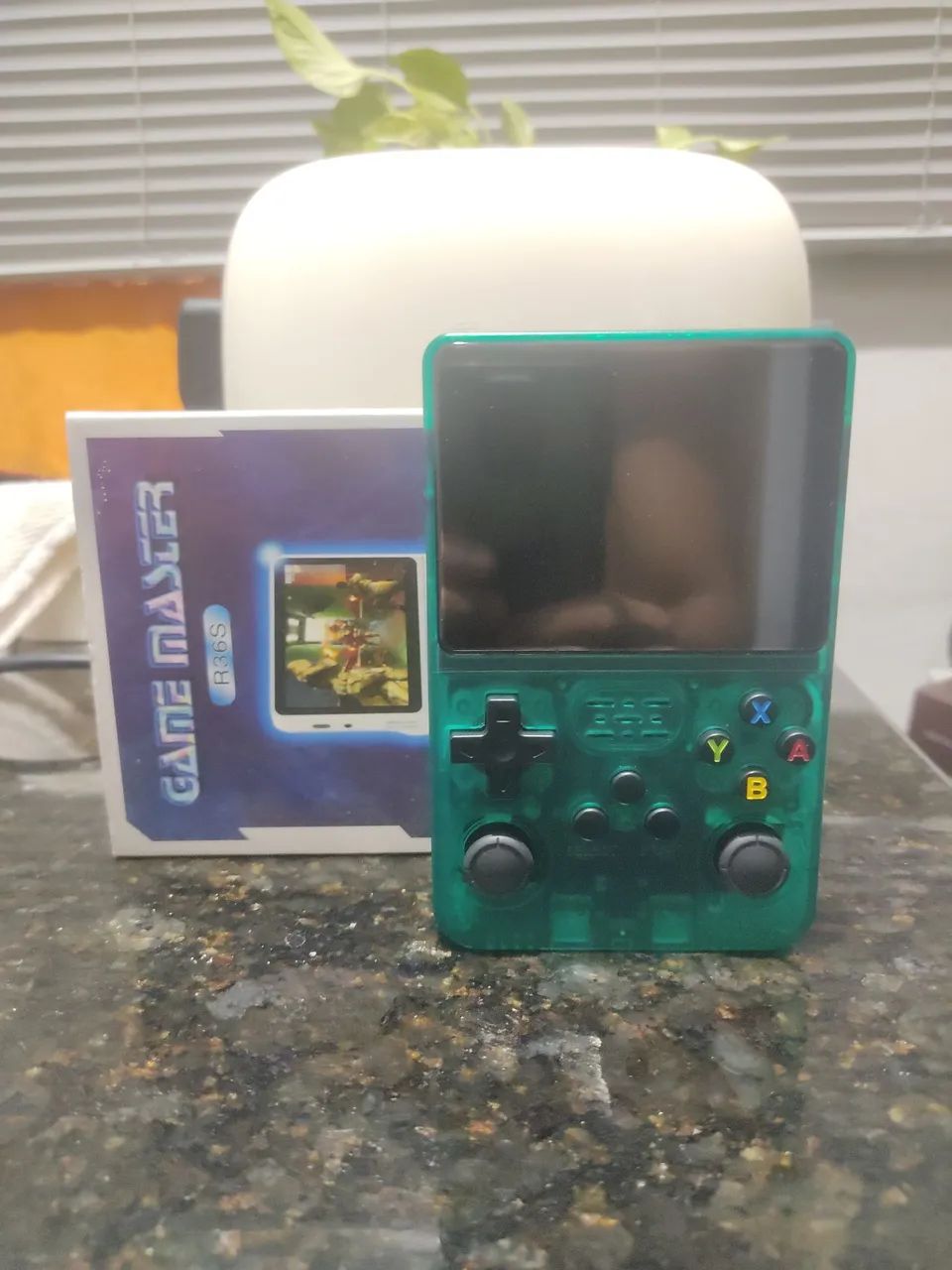 console portátil r36s
