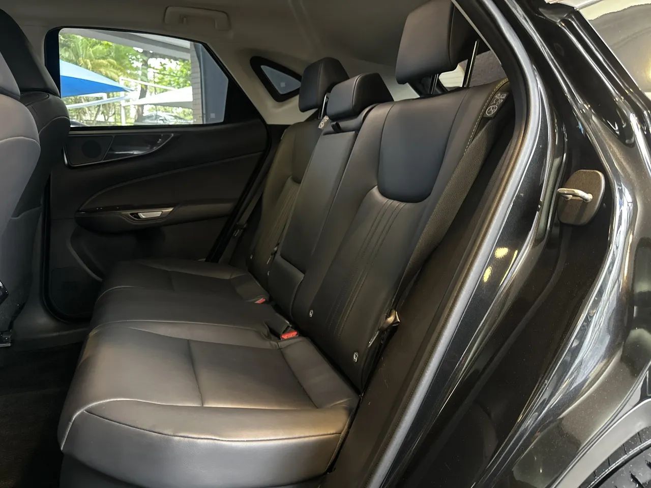 Lexus NX-350h NX-350H, foto 13 de 20