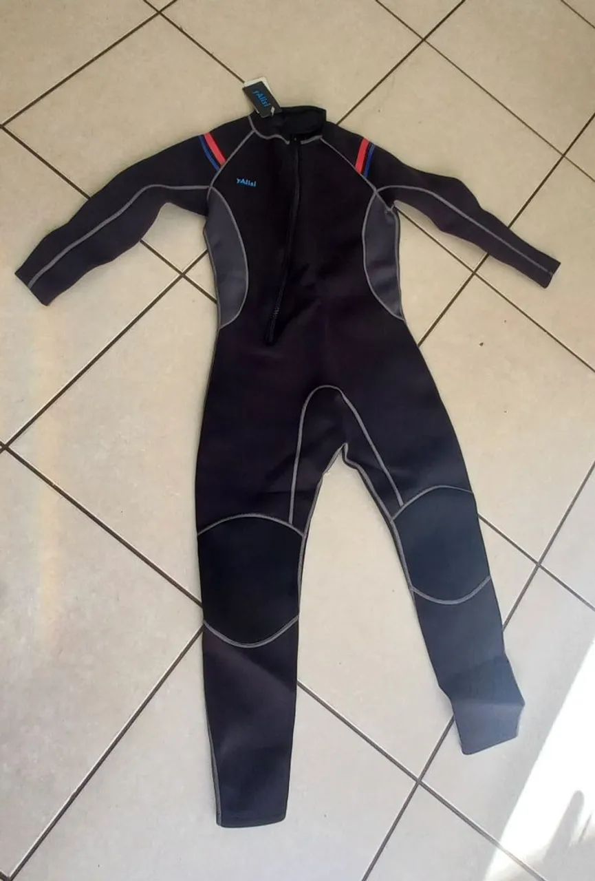 Wetsuit neoprene 3/4mm novo - Foto 2