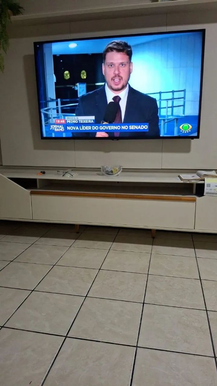 Tv de 58 polegadas seminova - Foto 2