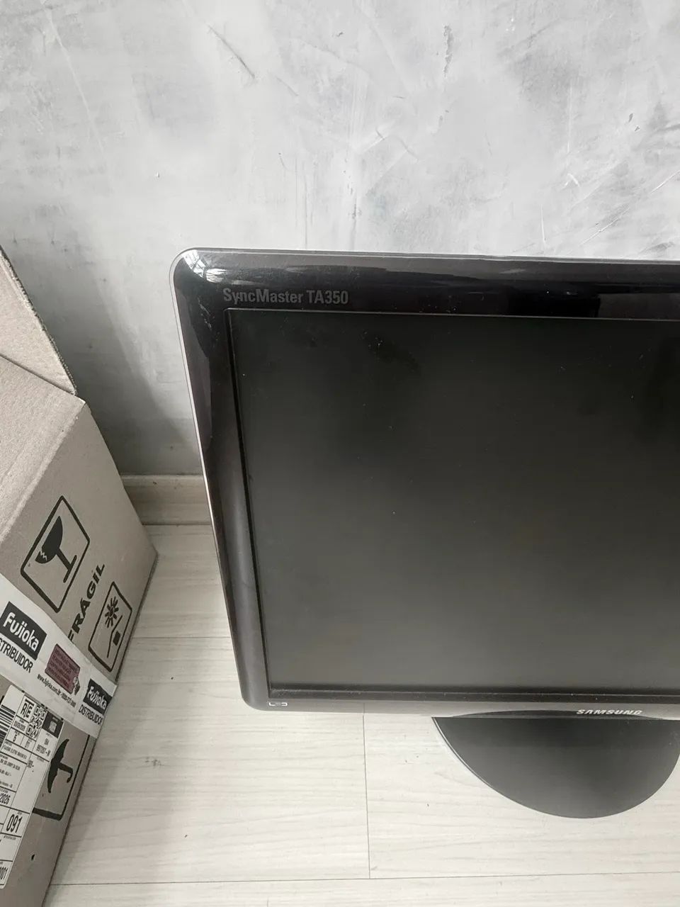 Monitor Samsung 24? polegadas semi novo  - Foto 2
