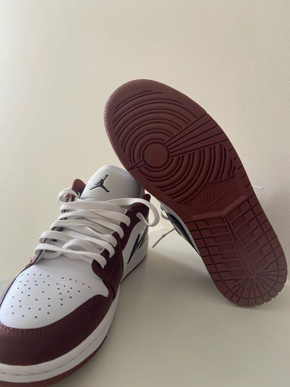 Air Jordan Low SE 40.5 - Foto 3