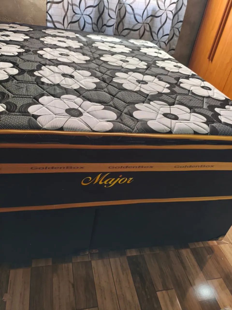 Cama baú tamanho queen com colchão confortável - Foto 3