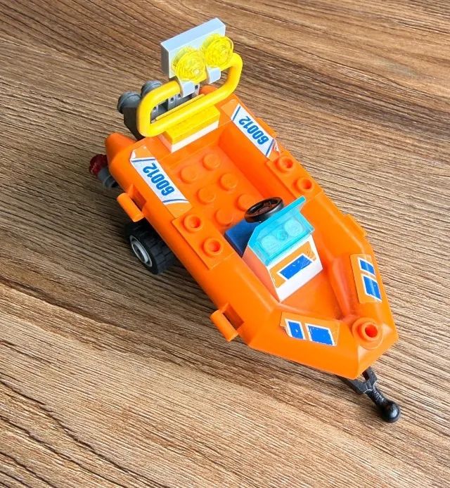 Lego® City 60012 (Apenas carreta e bote inflável) - Foto 4