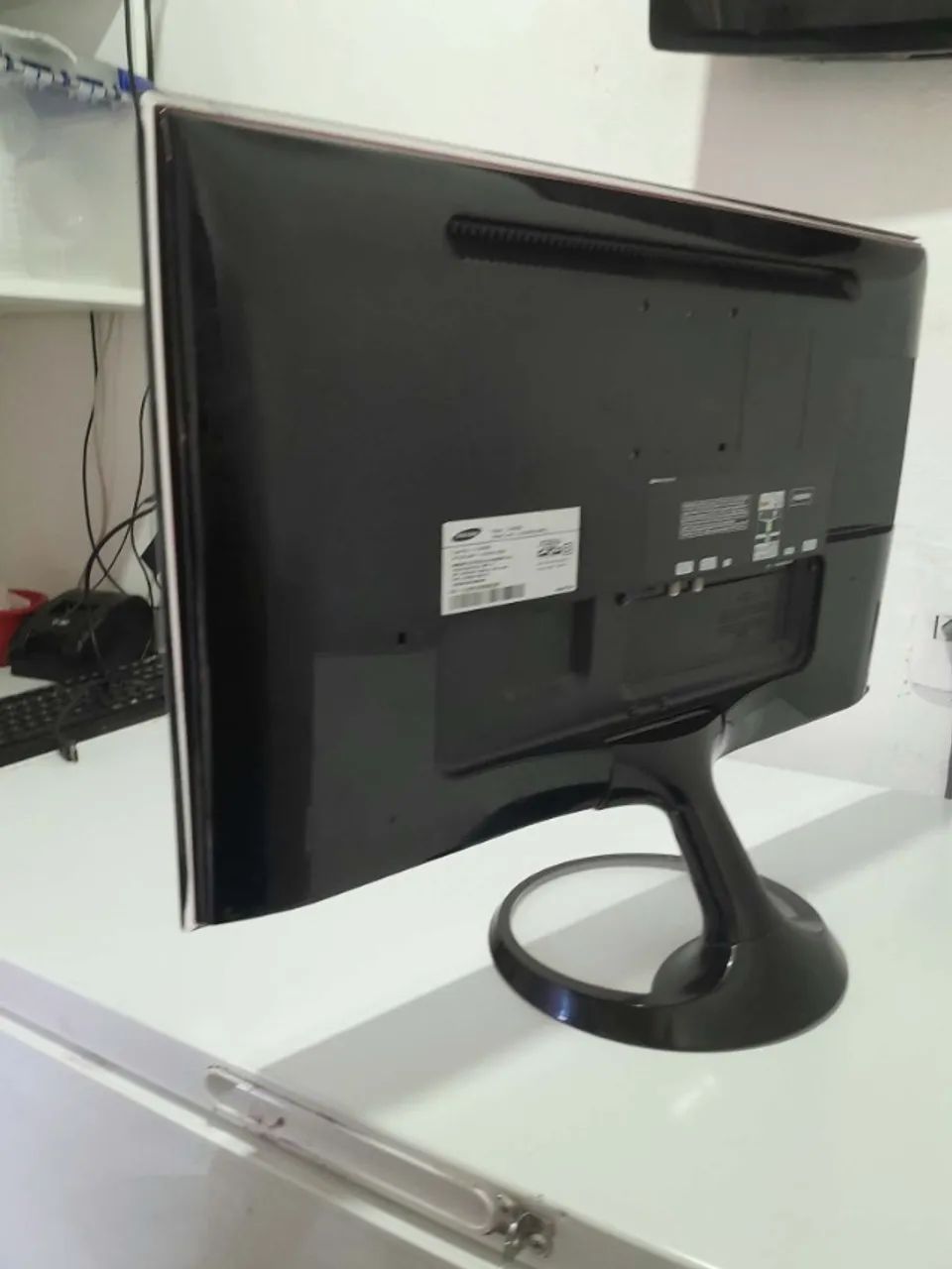 monitor tv 24 polegadas  com hdmi barato - Foto 3