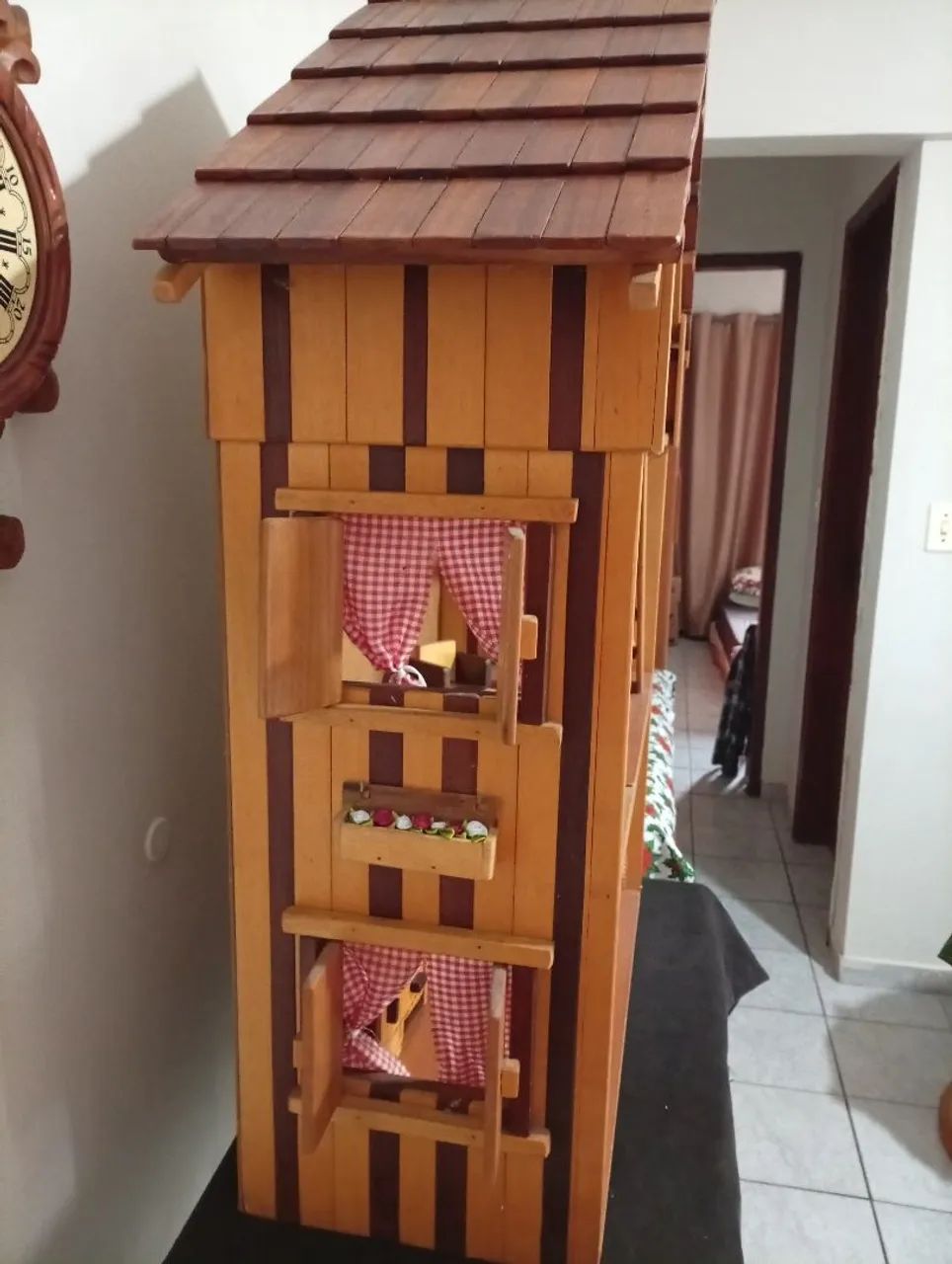 Casa para Bonecas em Madeira com Acessórios Só para Retirada  - Foto 3
