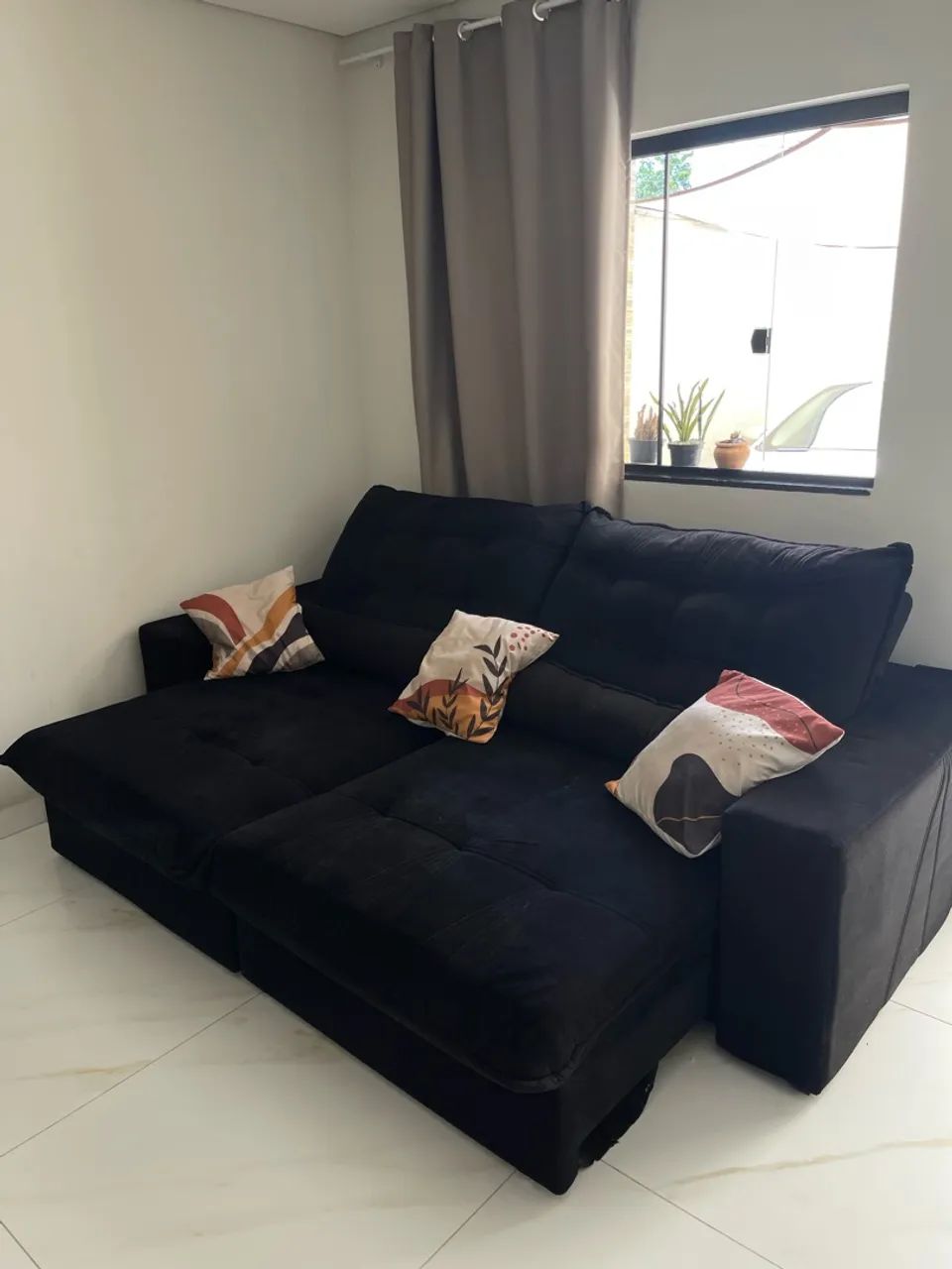 Sofá Retrátil Preto - Foto 2