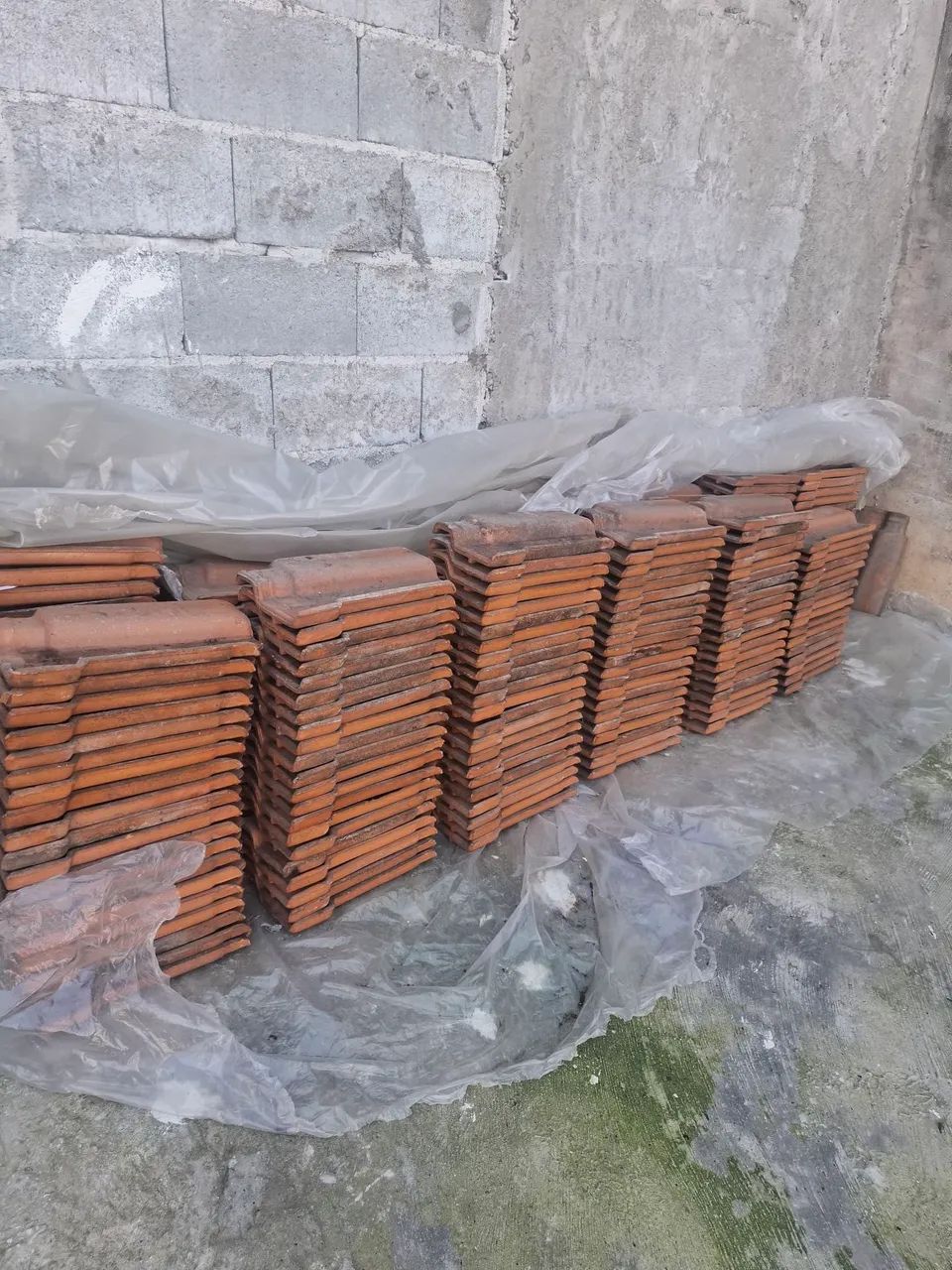  550 Telhas romana  ,$ 1 real cada - Foto 3