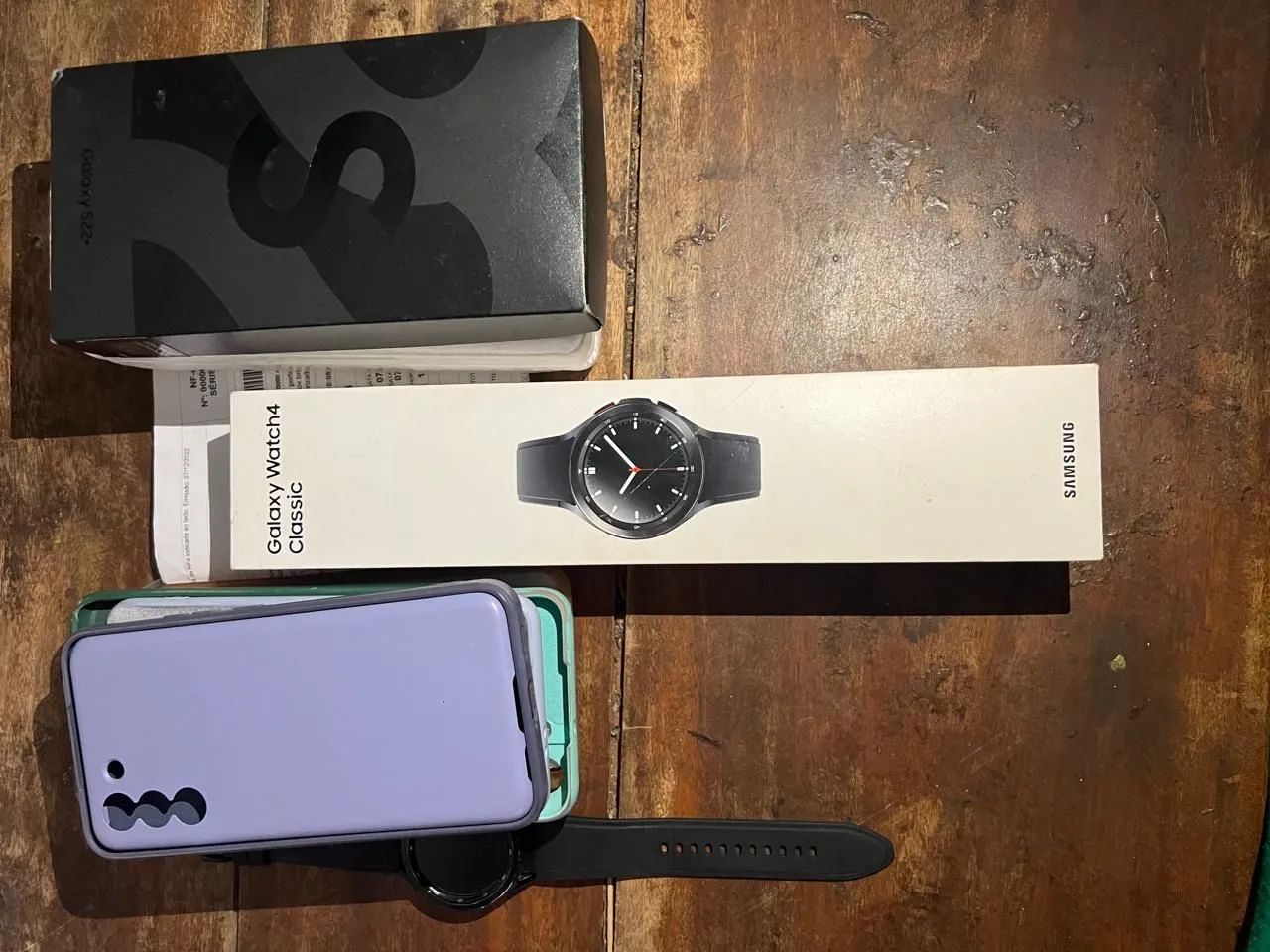 S 22 plus de 256GB + galaxy watch 4 Classic 44mm.