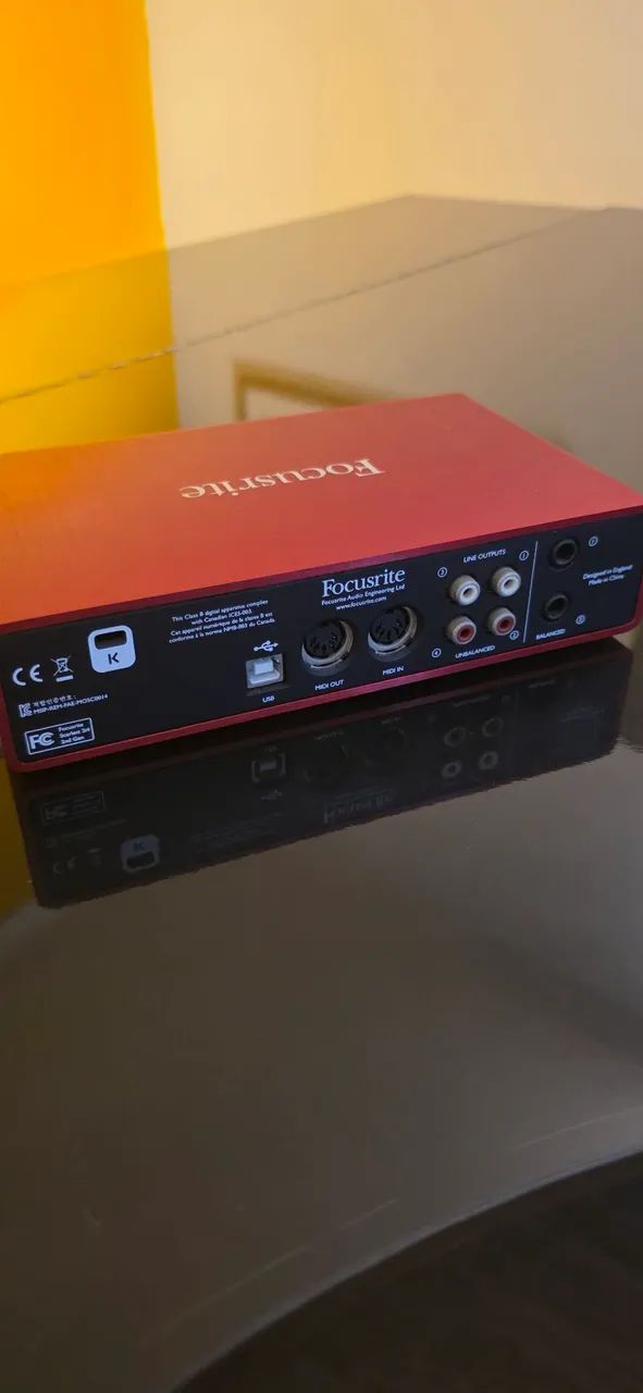 Interface de áudio Focusrite Scarlett 2i4. - Foto 4