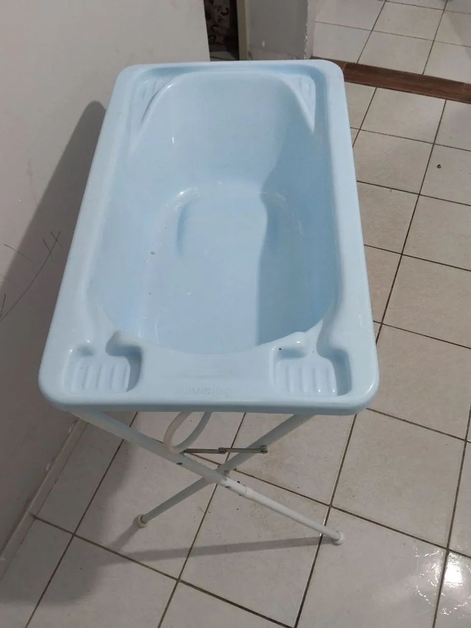 Banheira de bebê com suporte  - Foto 3