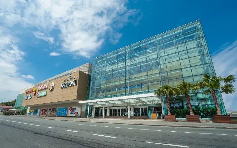 3 Vagas de atendente em restaurante do Shopping São José